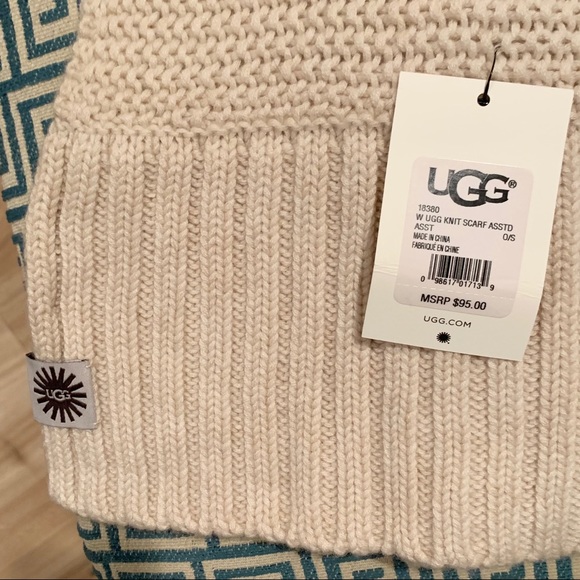 NWT UGG wool scarf - Picture 2 of 2